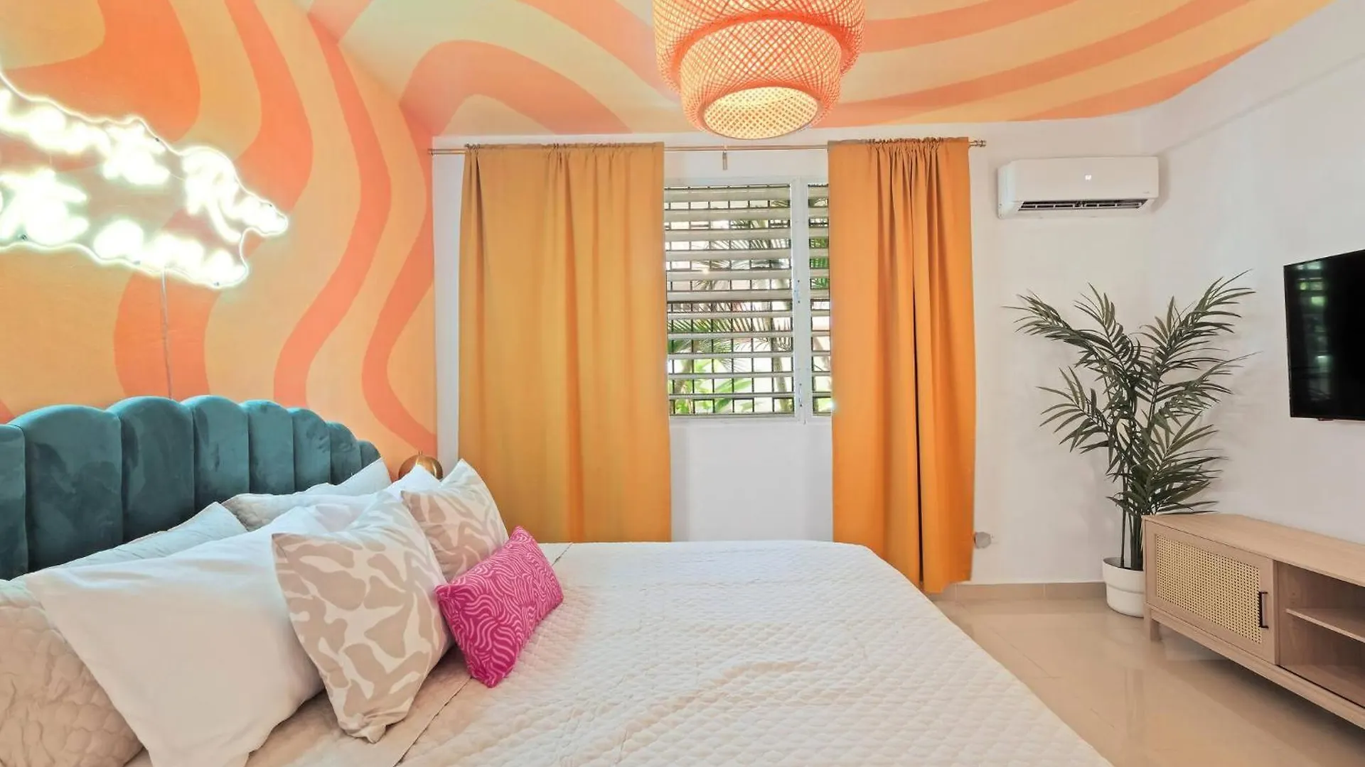 San Juan Apartment Steps Away From The Beach